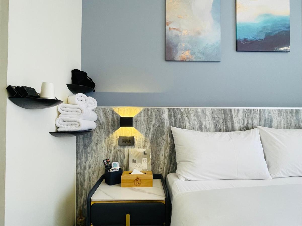 Six Seasons Inn - Qian He Тайнан Екстериор снимка