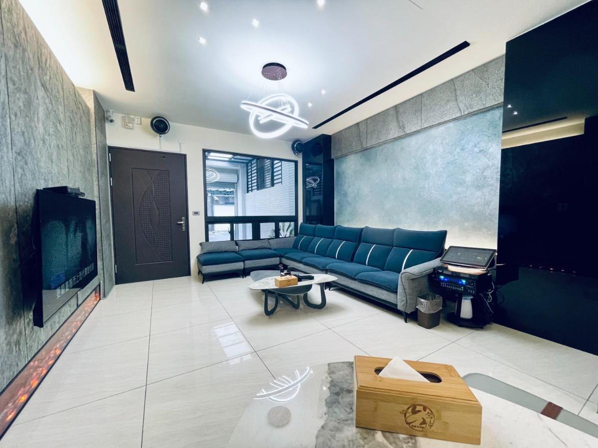 Six Seasons Inn - Qian He Тайнан Екстериор снимка